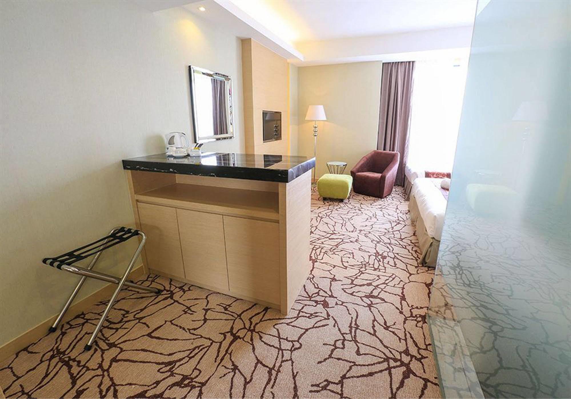 Eco Tree Hotel, Melaka Экстерьер фото